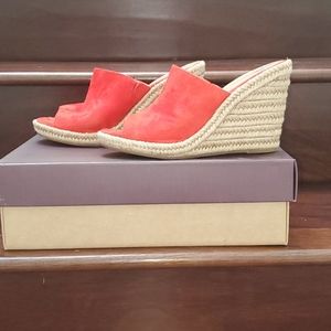 Johnston & Murphy Myrahred wedge  sandals